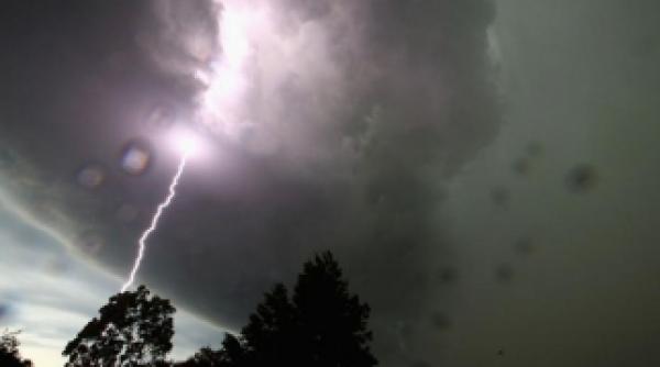 anm prognoza meteo vremea sfaturi pe timp de furtuna