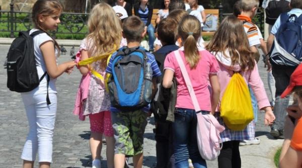 5 octombrie zi libera pentru elevi i profesori