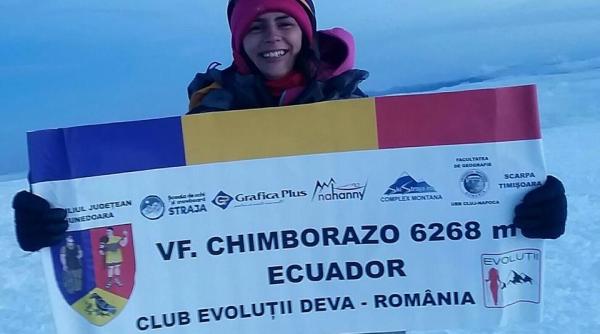 alexandra marcu a cucerit varful chimborazo din muntii anzi