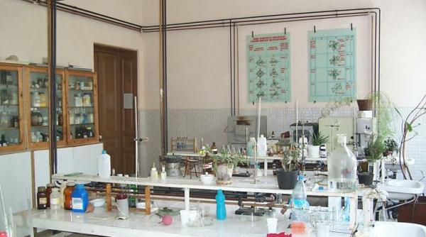 bancul zilei prima ora de chimie