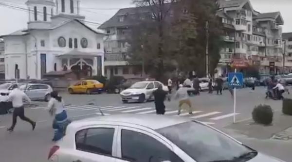 bataie la bascov intre grupurile de igani video