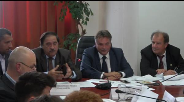 vaccinare senator crede i ca noi vrem sa ramanem in istorie ca ni te nemernici