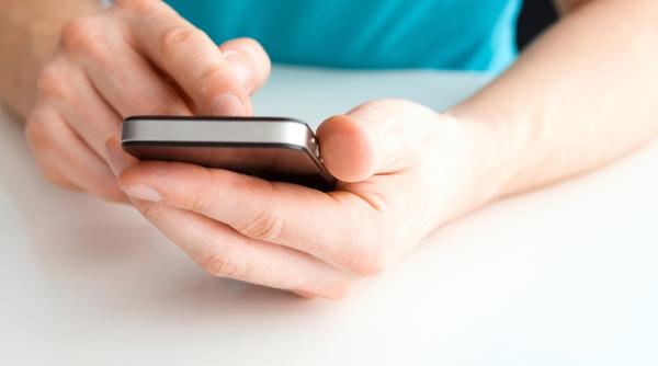 polonia cartea de identitate disponibila prin intermediul telefonului mobil