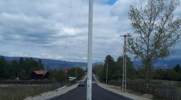 stalp mijlocul drumului campulung 55 000 de lei a costat lucrarea