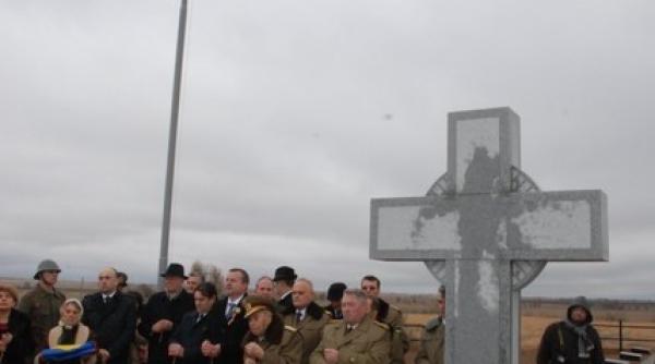ceremonie de comemorare a eroilor romani corla ean sunt scarbit de atacurile din romania