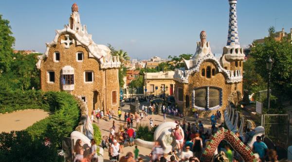 turi ti aresta i pentru ca au filmat colosseum ul din roma cu drona