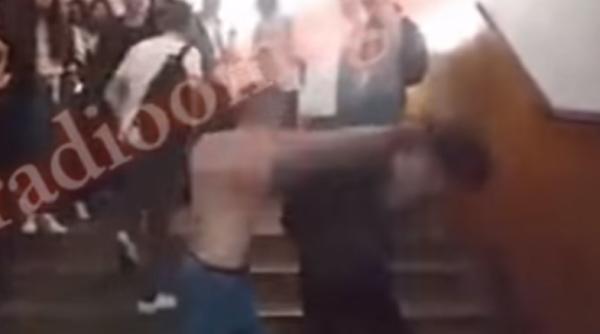 bataie liceu profesor i trei elevi batu i agresorul re inut