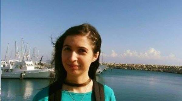 cristina tunegaru anun de vanzare licen a cu 150 de euro