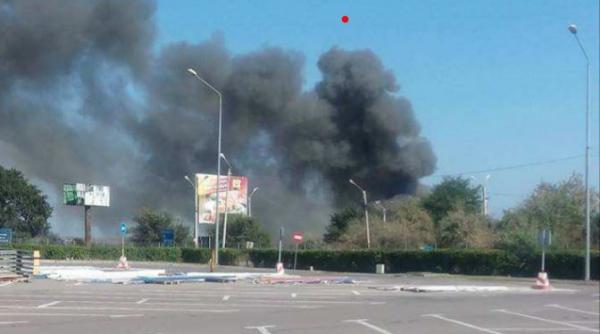 incendiu la un depozit de mase plastice lacuri si vopseluri