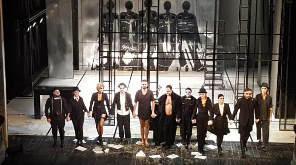 procesul intre co maresc i larvar