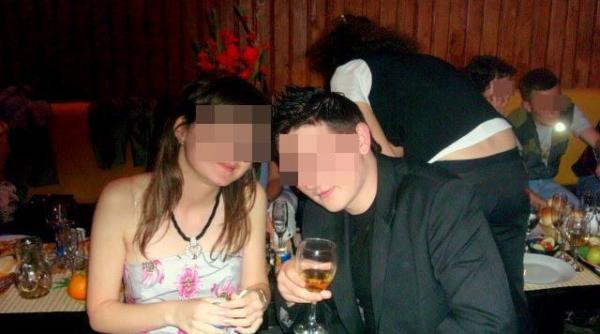 balul bobocilor cluj fata care a postat pozele de patru ani are loc jocul cu banana