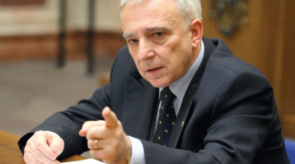 isarescu avertizeaza asupra discrepantelor intre regiunile istorice