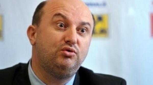 chitoiu alde prea multi angajati la stat