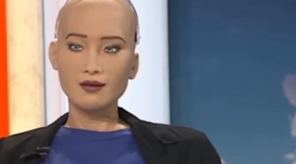 sophia robot suntem superiori oamenilor video