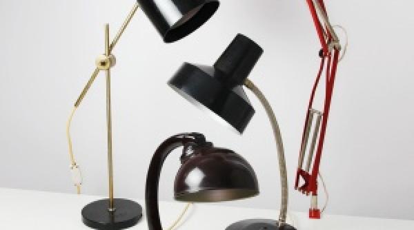 doua expozi ii inedite la teatrul na ional