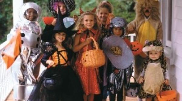 halloween 2017 scandal uria ce costum a fost retras de la vanzare