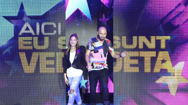 aici eu sunt vedeta nick ex n d poarta in buzunar o masea de minte