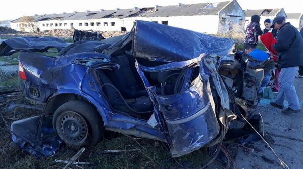 accident barcea dragane ti doi tineri au decedat al i trei sunt in stare critica