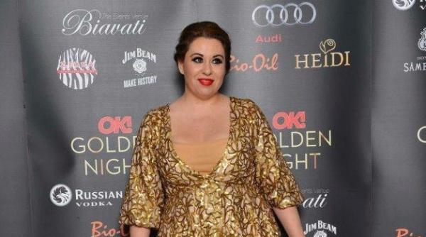 madalina ghenea in elata oana roman in stare de oc ce defecte are