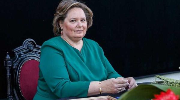 casa regala  principesa sofia  pentru o saptamana  in elvetia  alaturi de regele mihai