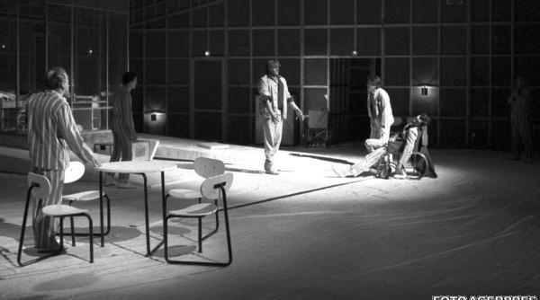 degajare de fum la subsolul teatrului constantin tanase