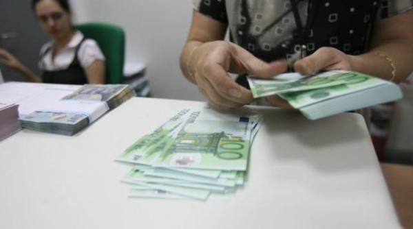 credite 670 000 de romani restan e la banci i ifn uri