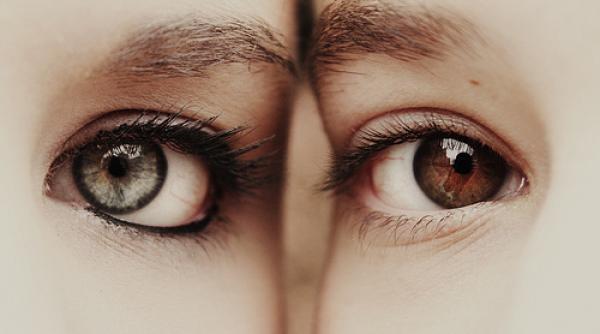 secretul oamenilor cu ochii alba tri