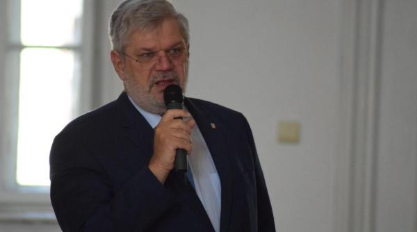 severin mesaj cheie dupa demisia directorului humanitas nu are teren de lupta targul gaudeamus