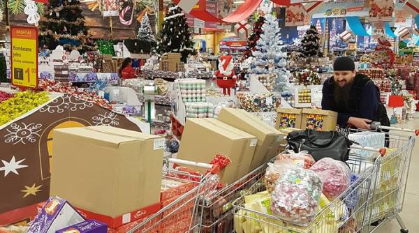 preotul ionel danci atacat pe nedrept ce facea in supermarket