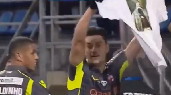 sepsi dinamo nedelcearu le a aratat un tricou cu avram iancu fanilor maghiari