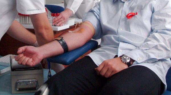 iasi  starea de sanatate a politistului ranit in misiune la radauti  in continuare critica