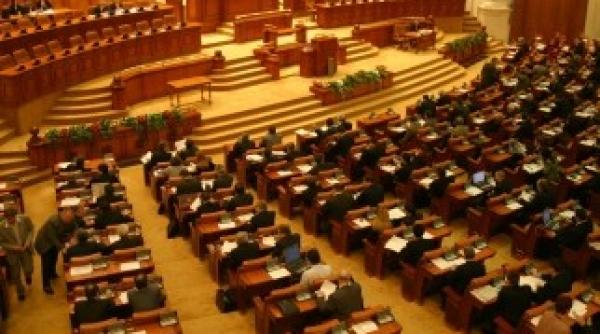 modificarea legii privind csm adoptata de parlament