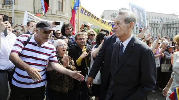 regele mihai alexandru muraru nicolicea lege prin care regele sa fie declarat persona non grata