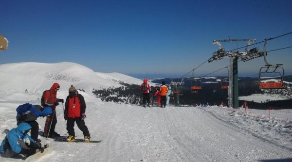 schi strat zapada sta iuni informa ii pentru minivacan a