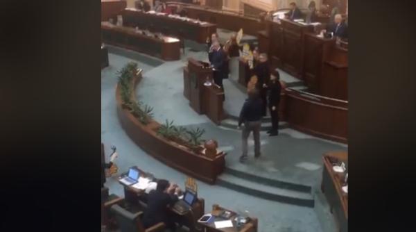 tariceanu sabotat de usr a suspendat edin a in senat