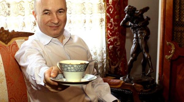 codrin tefanescu luat cu asalt pe facebook plan pentru 20 decembrie dupa un an de razboi cu statul paralel