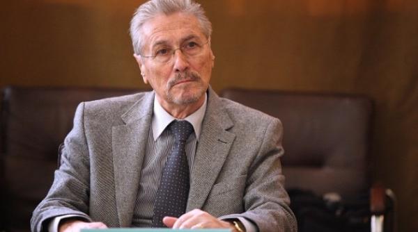 emil constantinescu mostenirea regelui puterea de a vedea binele in penumbra