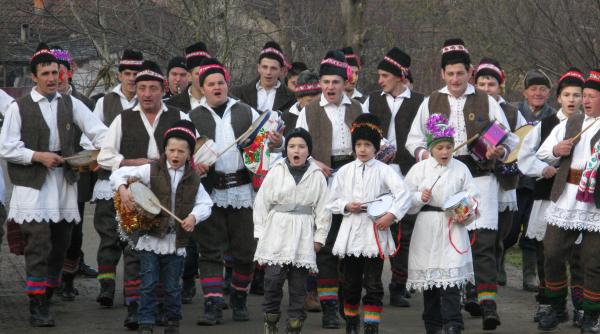 craciun 2017 de ce e bine sa primi i colindatori