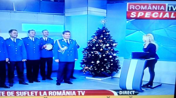 jurnalul romania tv intrerupt in direct jandarmeria romana in studio