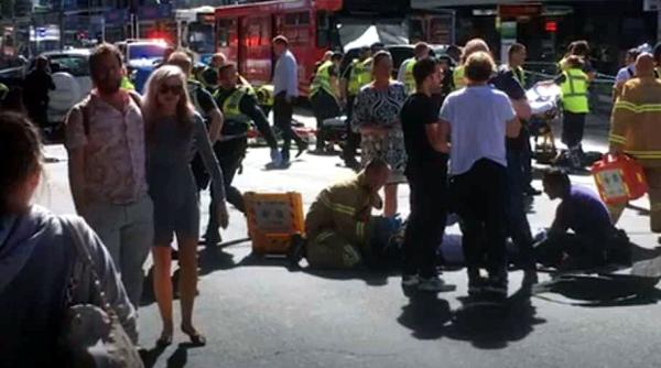 teroare la melbourne o masina a intrat intr un grup de oameni