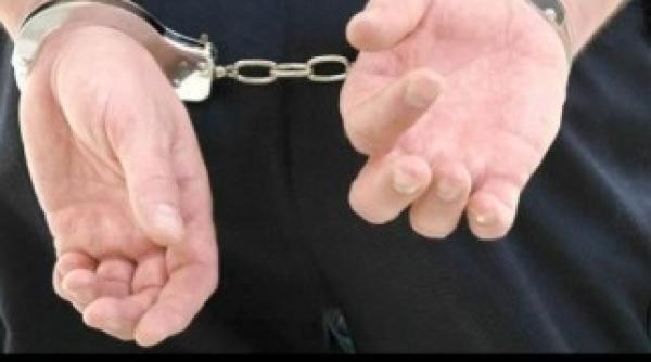 politist arestat luare mita