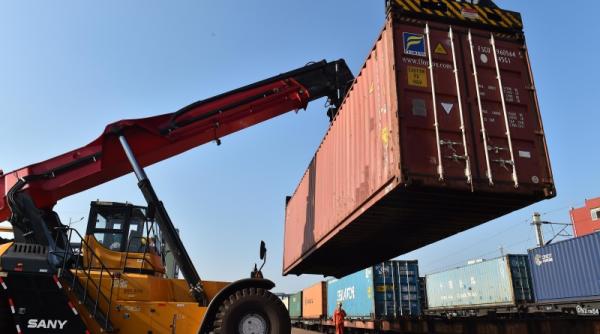 sorin chinde transportul de marfa de sapte ori mai mic ca inainte de 89 infrastructura slab dezvoltata scade competivitatea romaniei