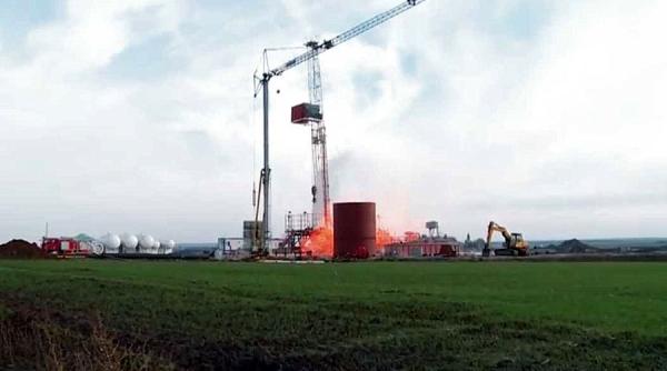 satu mare pompierii au eliberat capul sondei in flacari de la moftinu mare se asteapta o solutie pentru captarea gazelor