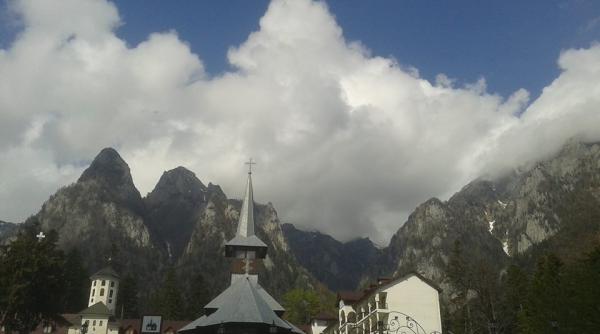 spovedania unei ne credincioase manastirea caraiman col ul meu de rai din romania