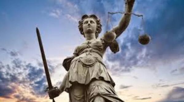 ce a spus comisia de la vene ia despre legile justi iei adoptate de parlament