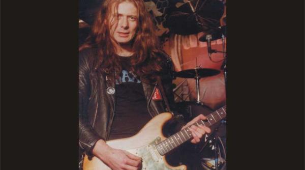 eddie clarke motorhead s a stins din viata