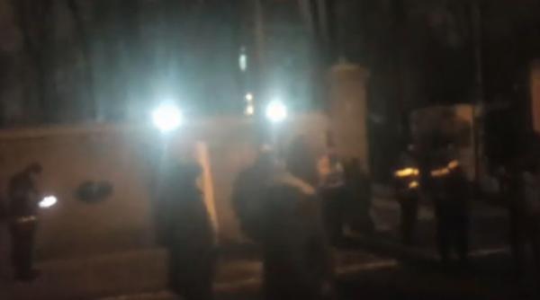 sediul psd luat cu asalt in timpul declara iilor lui dragnea video