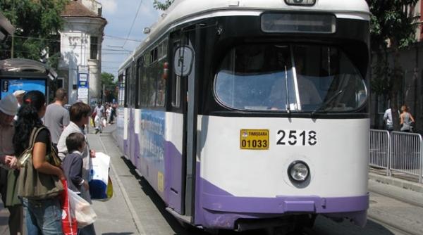 gala i barbat mort in tramvai