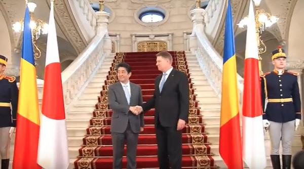 the guardian despre scandalul de dupa vizita premierului japonez in romania