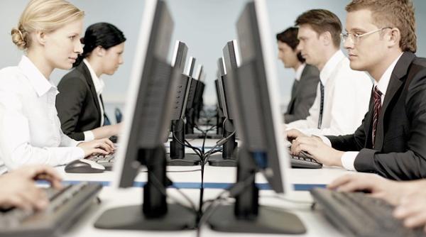 programatorii cu studii medii scuti i de impozitul pe salariu condi ia